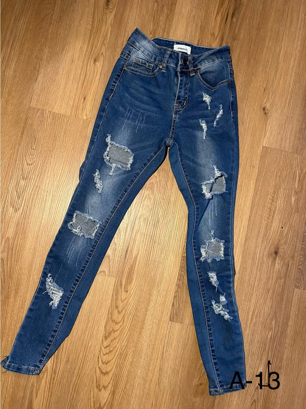 Bamboo Women’s Size 00 Distressed Skinny Jeans High Rise Stretch Denim